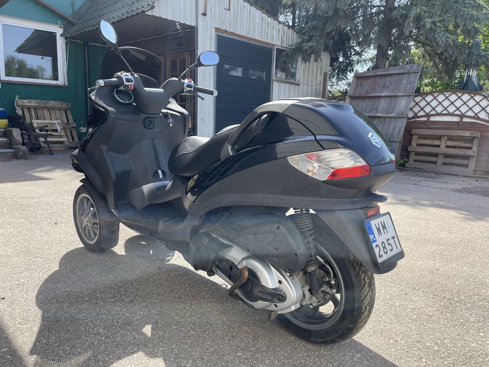 Piaggio mp3 400ie mały przebieg zarejestrowany