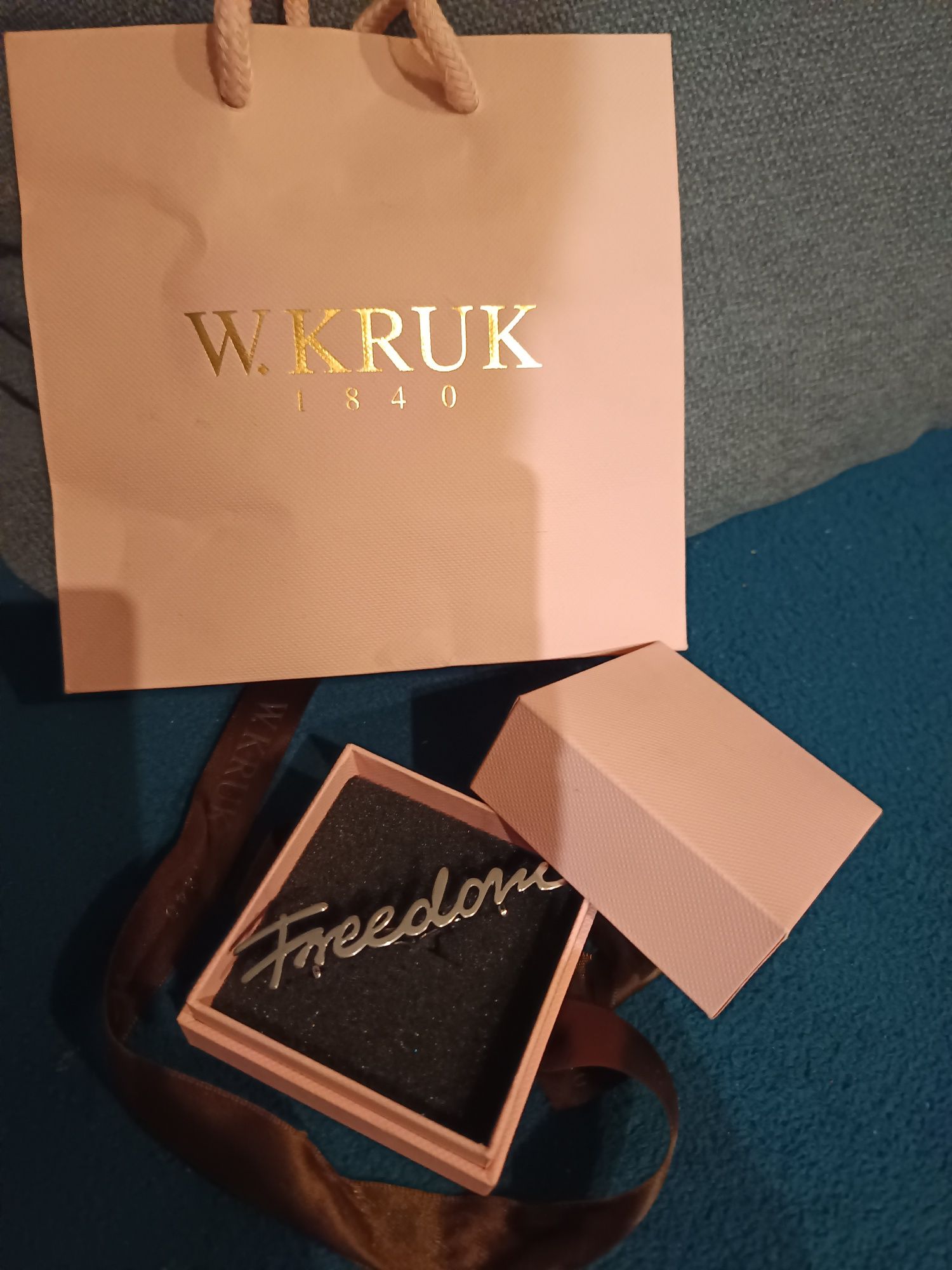 Srebrny pierścionek Freedom