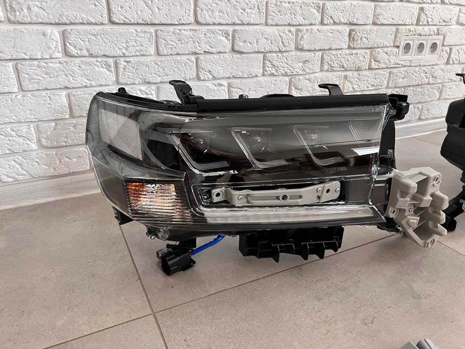 Фари Toyota Land Cruiser 200 фари тойота крузер Full Led рест с 07-25г