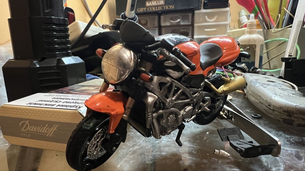 Мотоцикл "MV Agusta Brutale S"