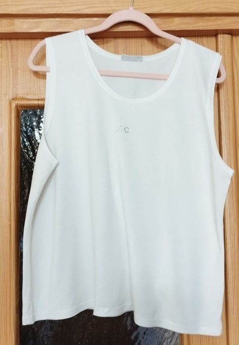 Продам женскую одежду