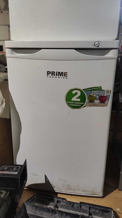 Морозильна камера Prime Technics FS 801 M