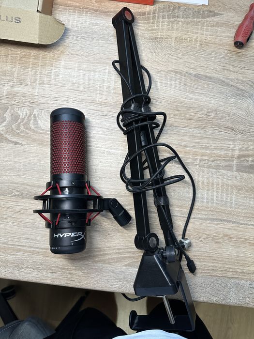 Мікрофон HyperX Quadcast та Пантограф | Комплект 2в1