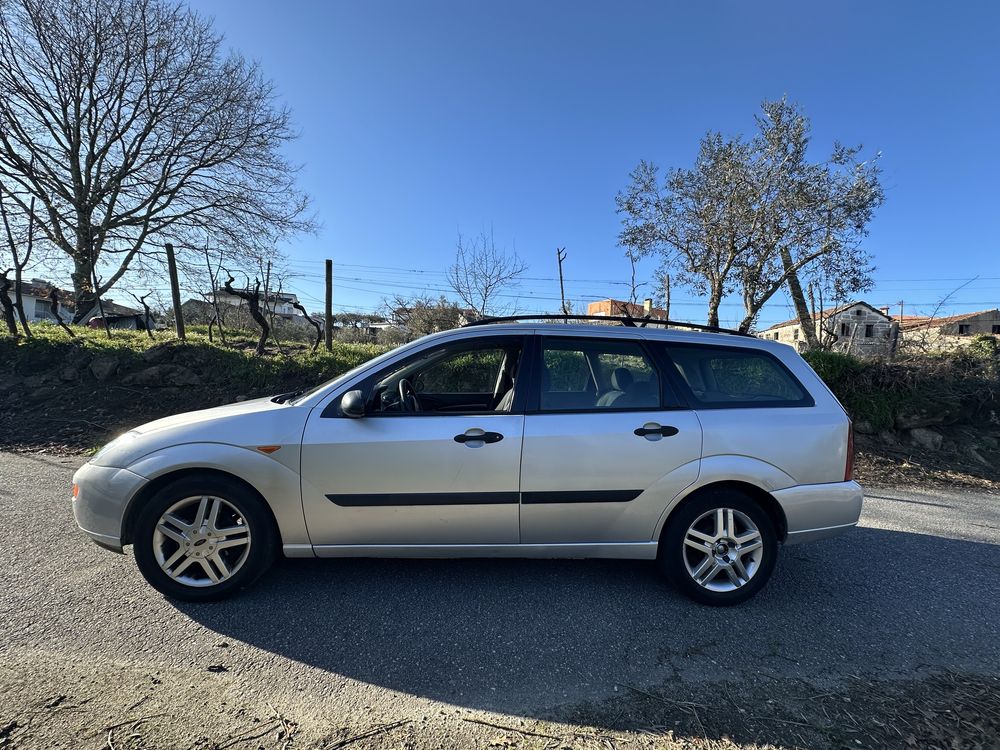 Ford Focus 1.8 90cv