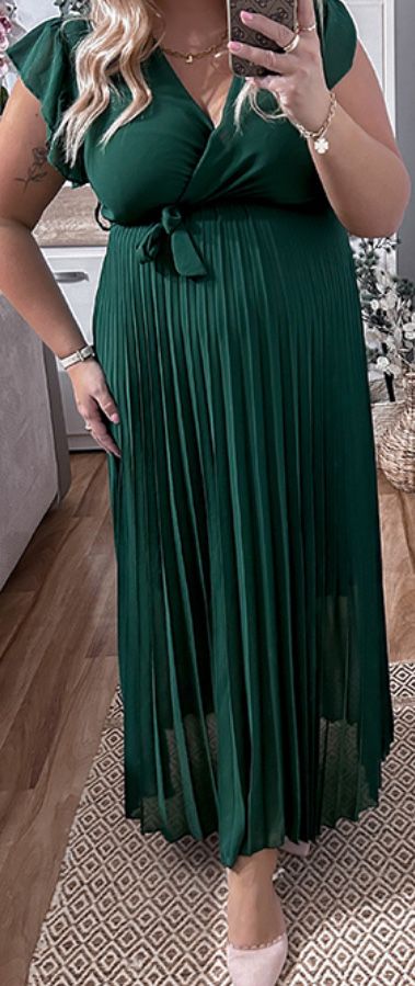 Maxi sukienka plus size plisowna długa. Butelkowa zieleń