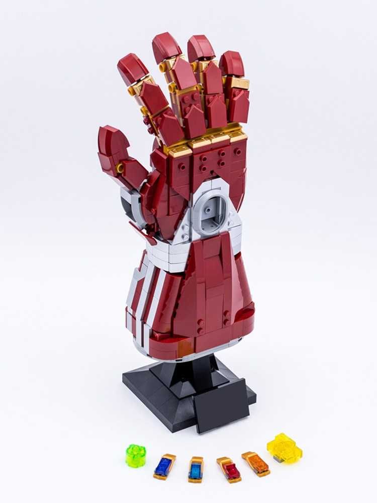 Klocki konstrukcyjne Rękawica Nieskończoności Iron Man Marvel Avengers