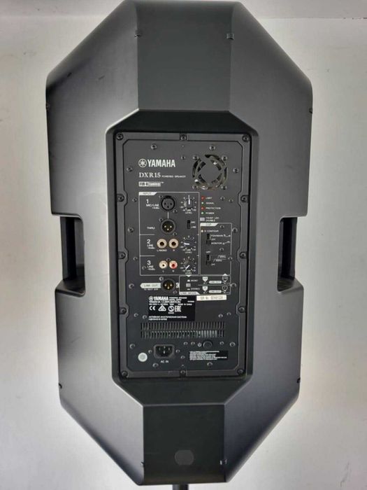 Nagłośnienie Yamaha 2x DXR15 1x DXS15 mk II