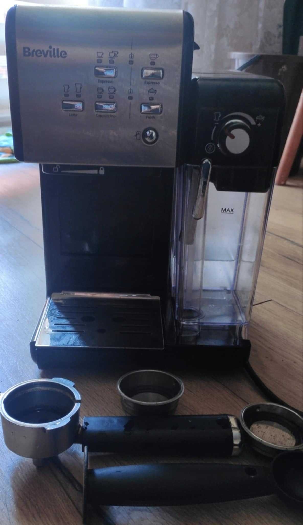 Ekspres kolbowy BREVILLE Prima Latte