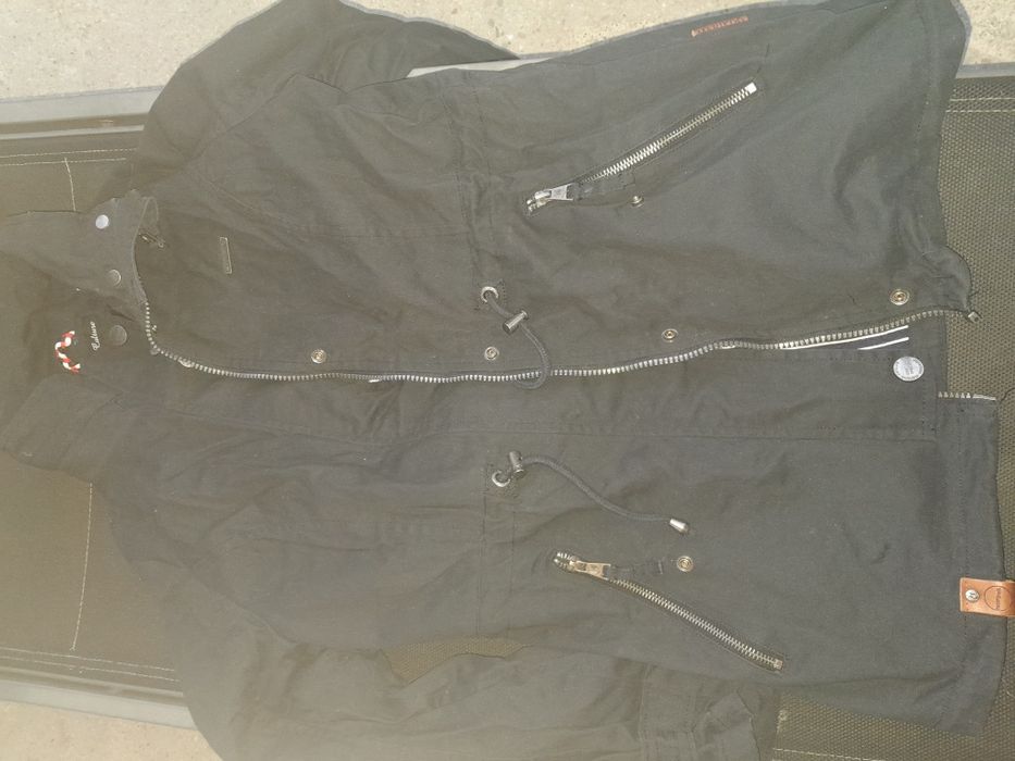 Kurtka granatowa Marikko