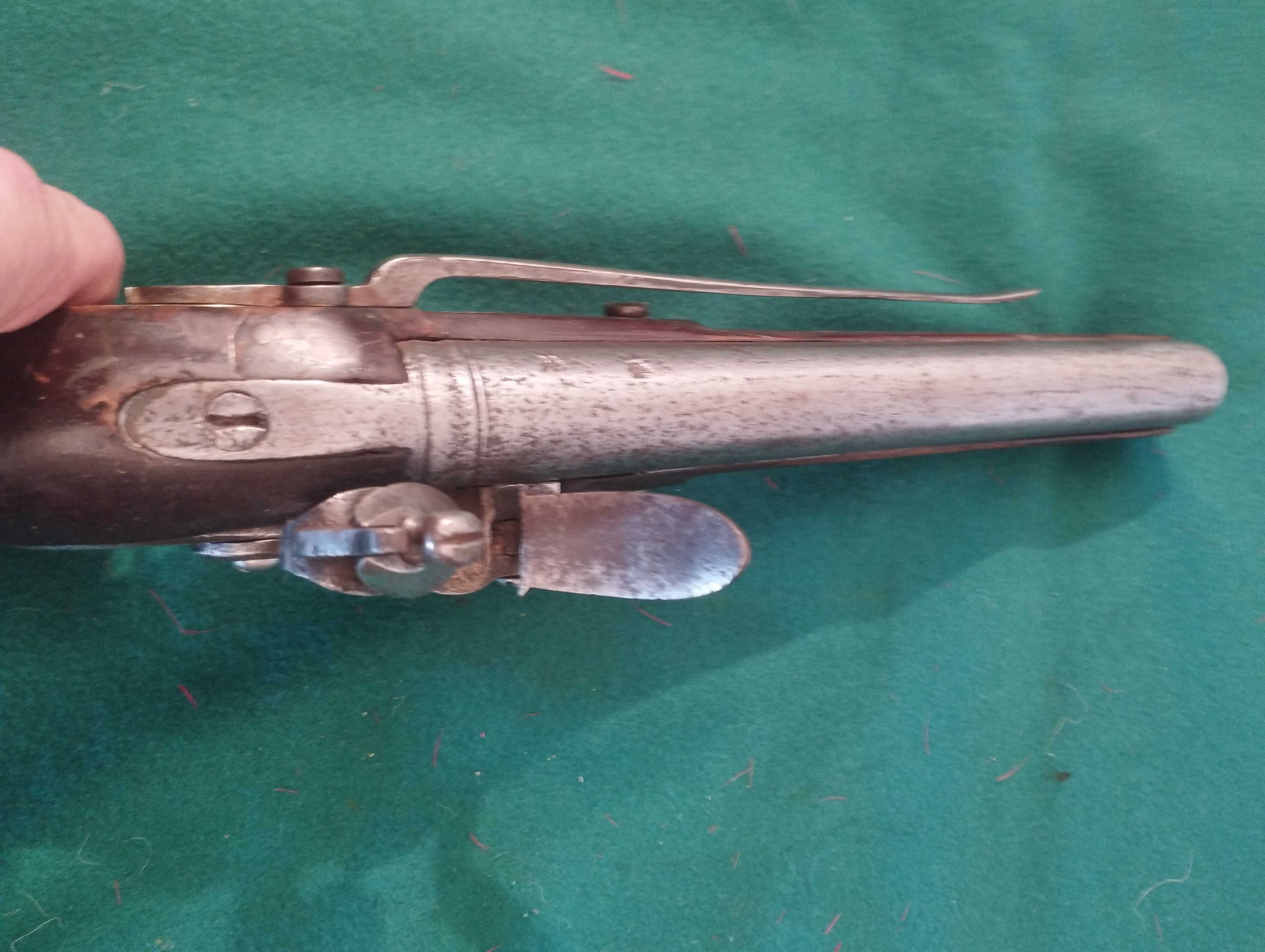 Pistola de pederneira britânica, modelo 1796, cerca de 1800.