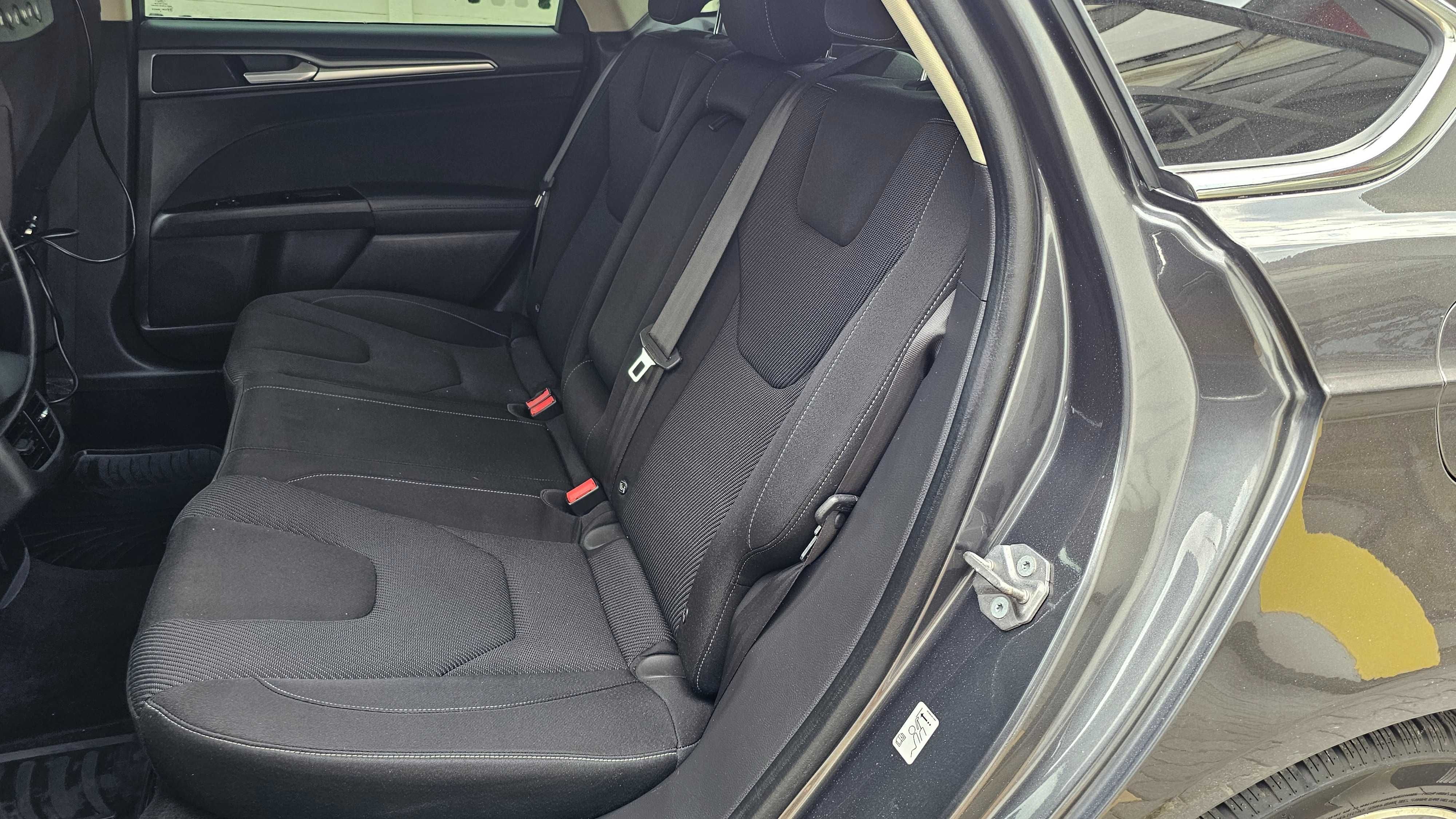 Ford Mondeo 2.0TDCI 150 KM Sedan Convers Navi Led PDC Grzane Fotele