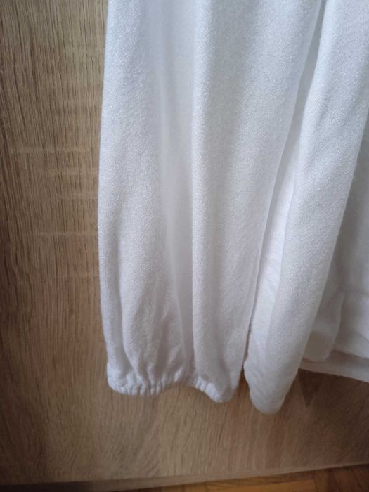 biała bluzka damska