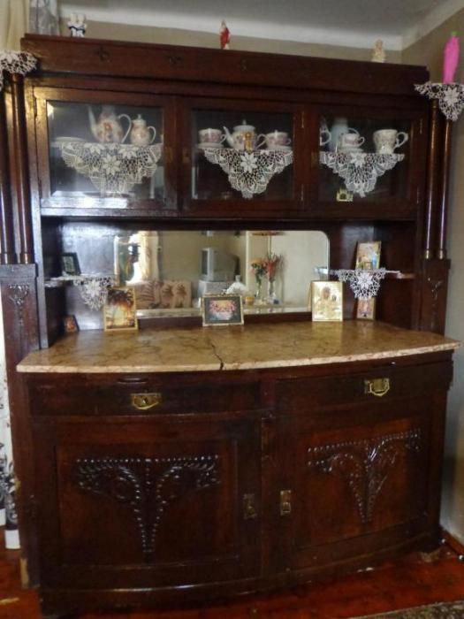 Старовинний угорський креденс (буфет)