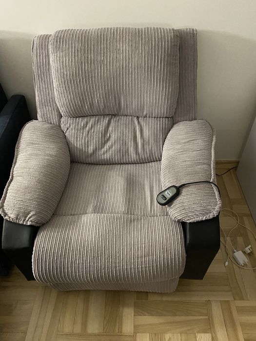 Fotel rozkladany i tez na rece