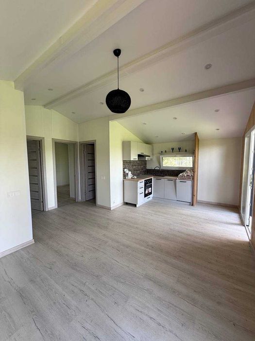 Продам котедж у Ясногородці