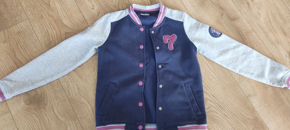 Ciepłe bluzy Bomberman dziewczęca Decathlon 134 zestaw