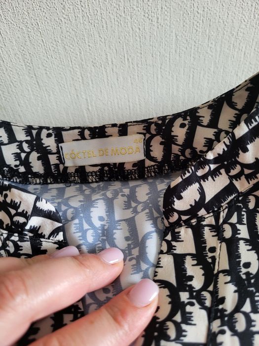 Продам плаття 46