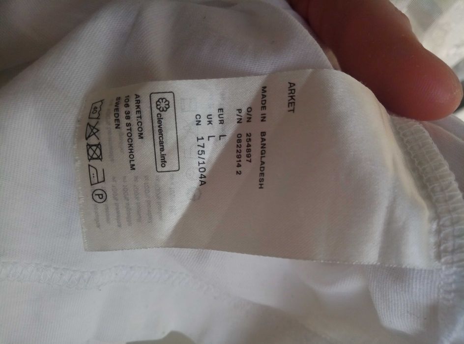 Лонгслів марки ARKET, чоловічий, білий