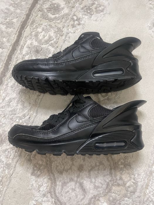 Nike air max чорного кольору