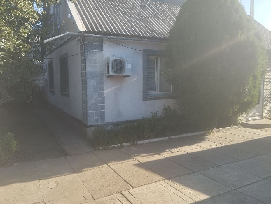 Продам дом  . Гараж.