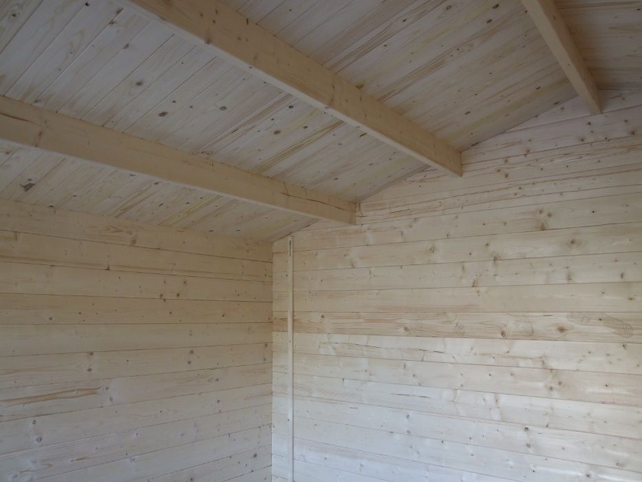 Domek drewniany letniskowy + taras z balika