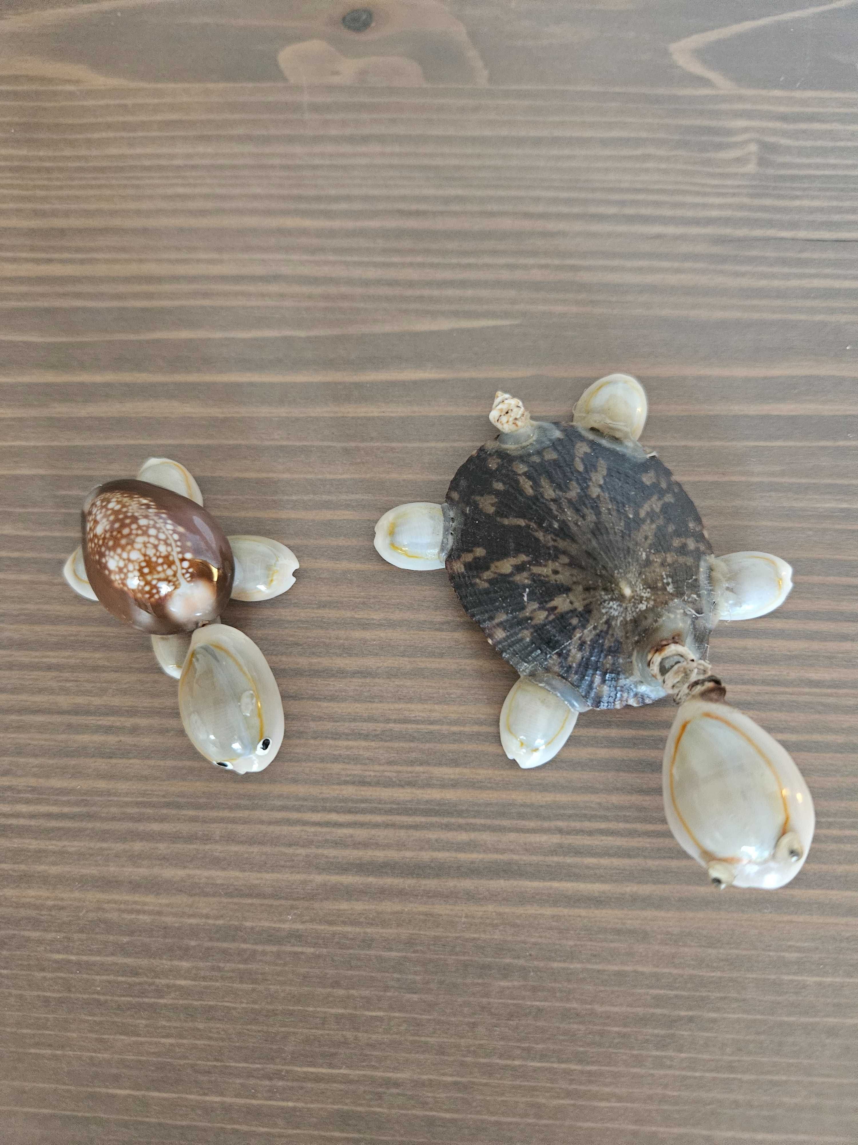 Figurki żółwików z muszelek