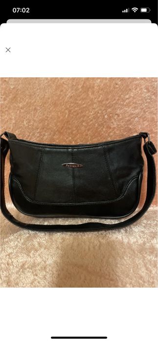 Сумка багет жіноча