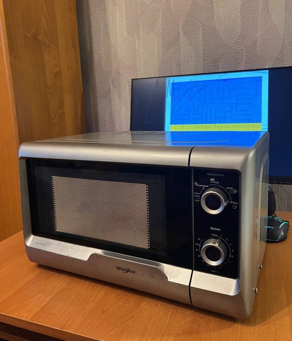 Продам гарну Мікрохвильовку, як Нова