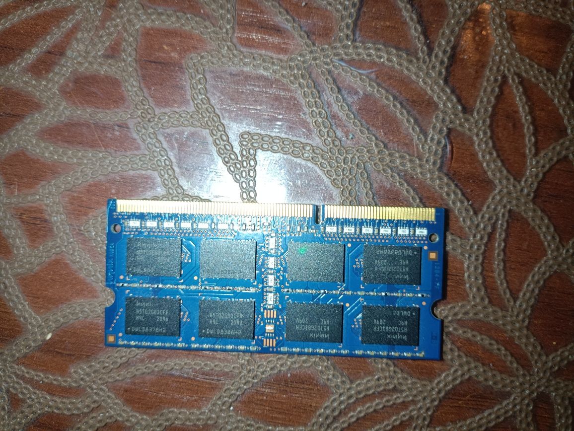 Модуль пам'яті SODIMM HYNIX 4GB 2Rx8 PC3-10600S-9-10-F2 DDR3 1333Mhz (