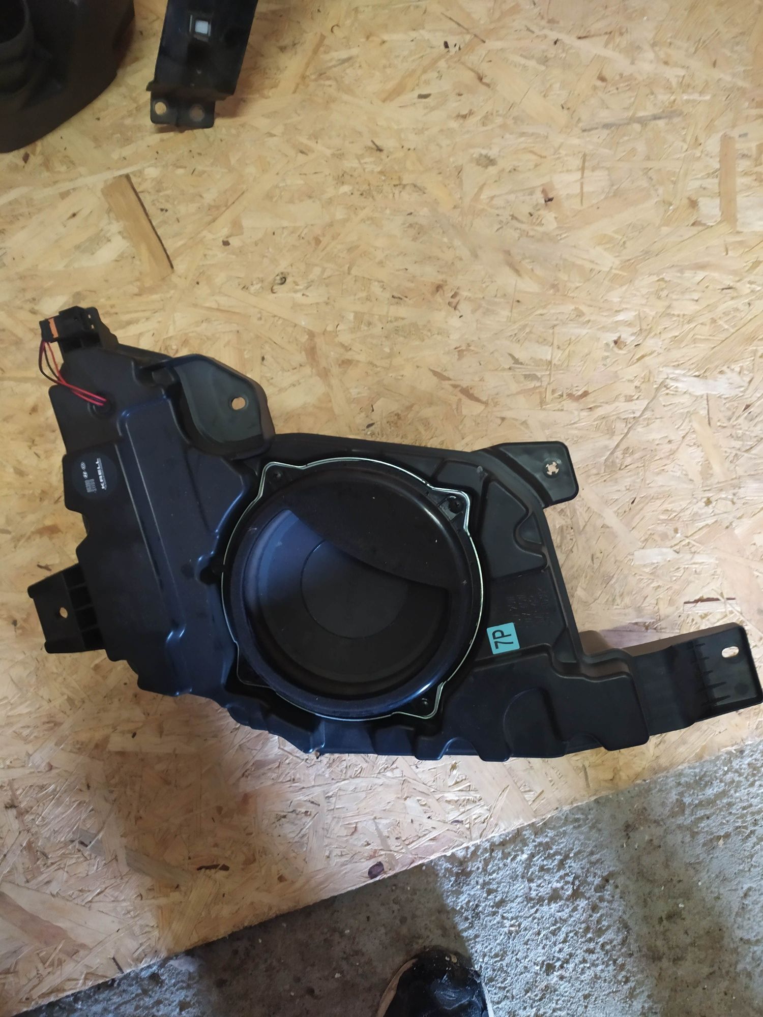 Subwoofer Hyundai Santa fe 2020 krell