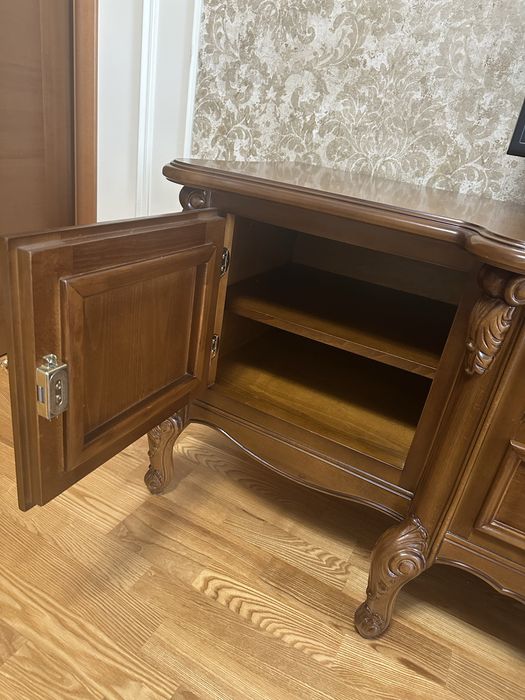 Меблі Cavio Benedeta Італія  (натуральне дерево)