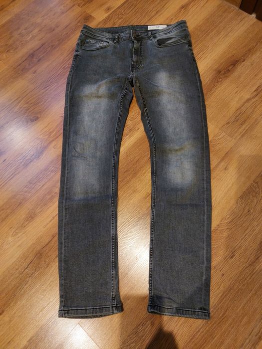 Spodnie męskie jeansy