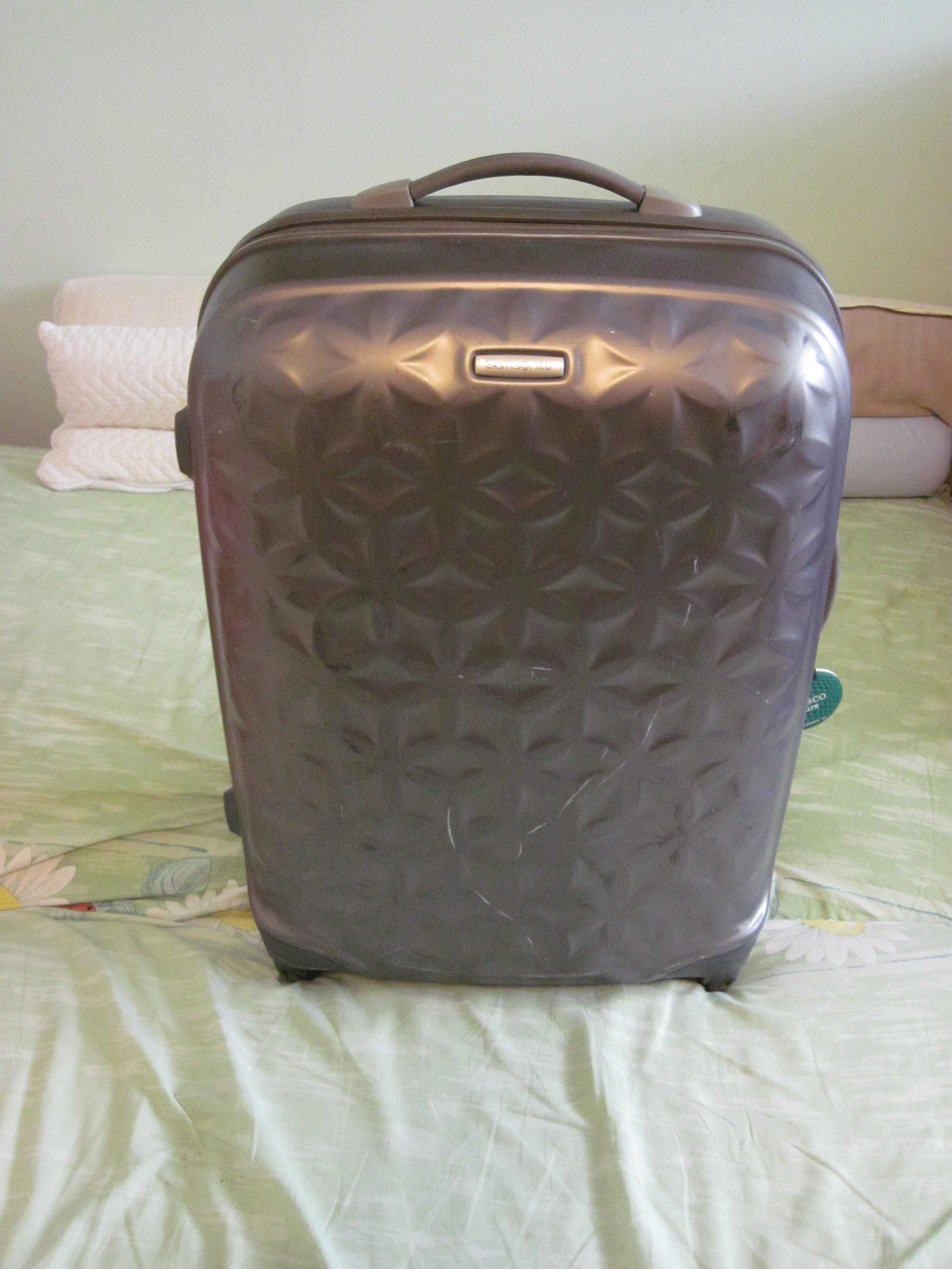 Walizka Samsonite Essensis 69cm 71 litrów