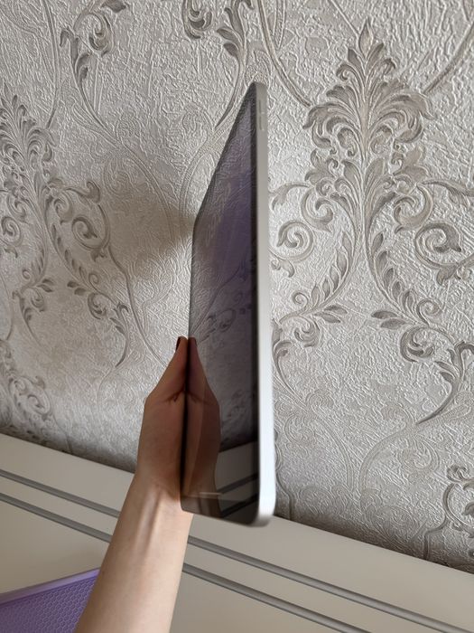 Ipad 10.9 , 64 GB , Silver