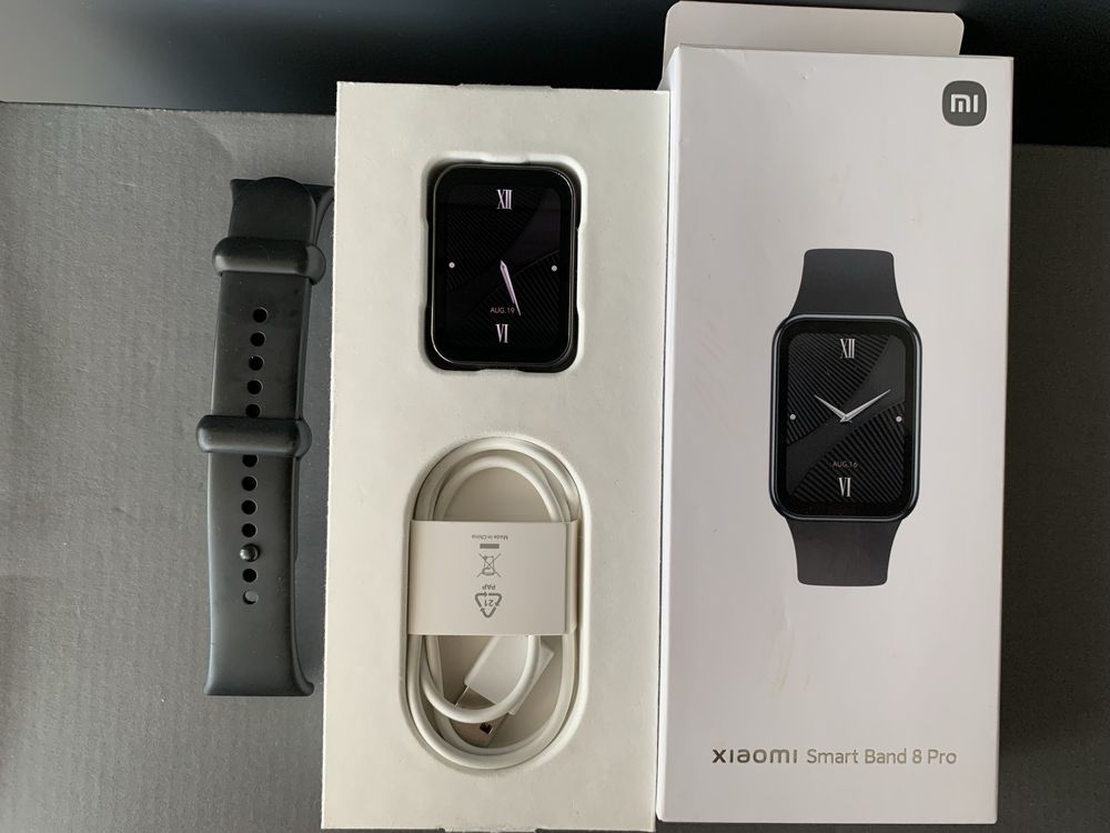 Фітнес-браслет Xiaomi Smart Band 8 Pro