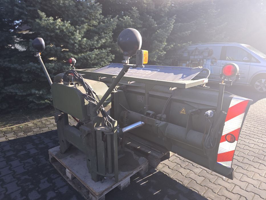 Pług schmidt E3 z własną hydrauliką 3m