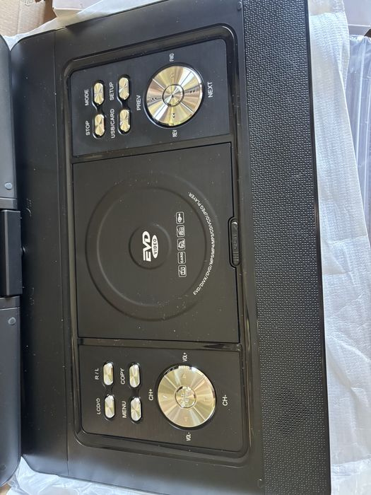 Przenośny odtwarzacz DVD EVD 21” z obrotowym ekranem i grami