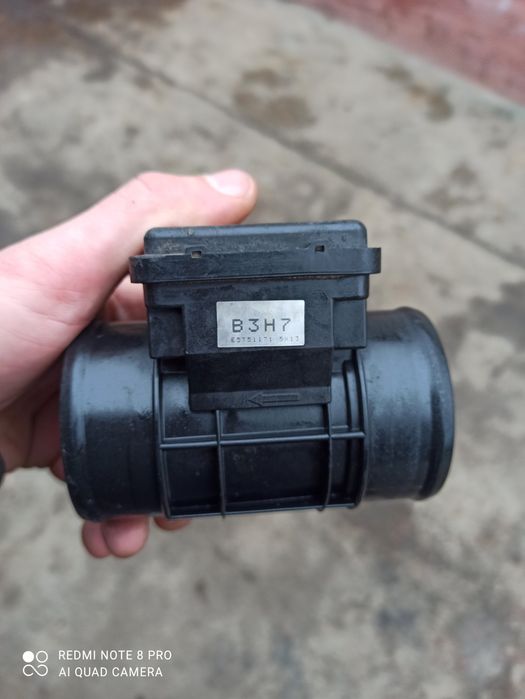 Датчик ДМРВ mazda 323F Ba мазда 323ф Ва