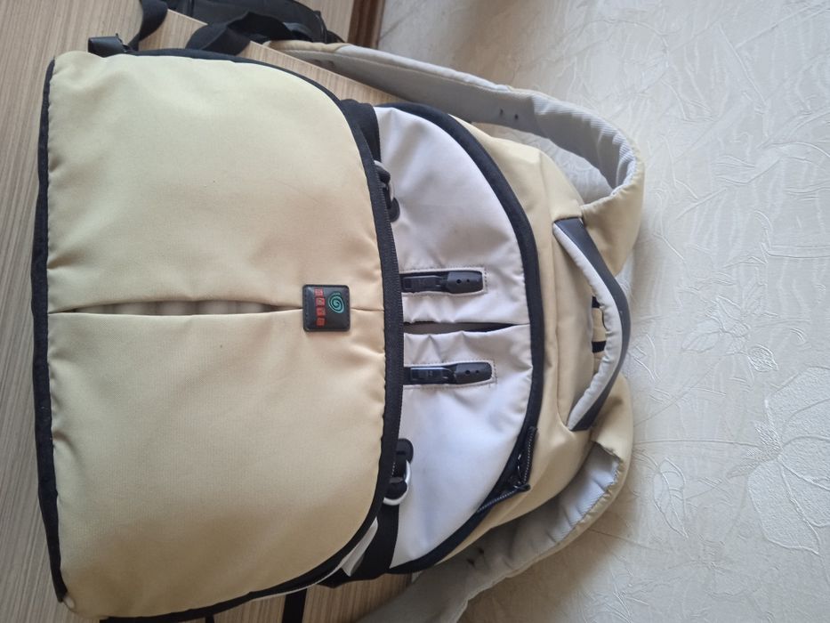 Аксессуары для фото и видеотехники.Штатив напольный.Рюкзак для фото