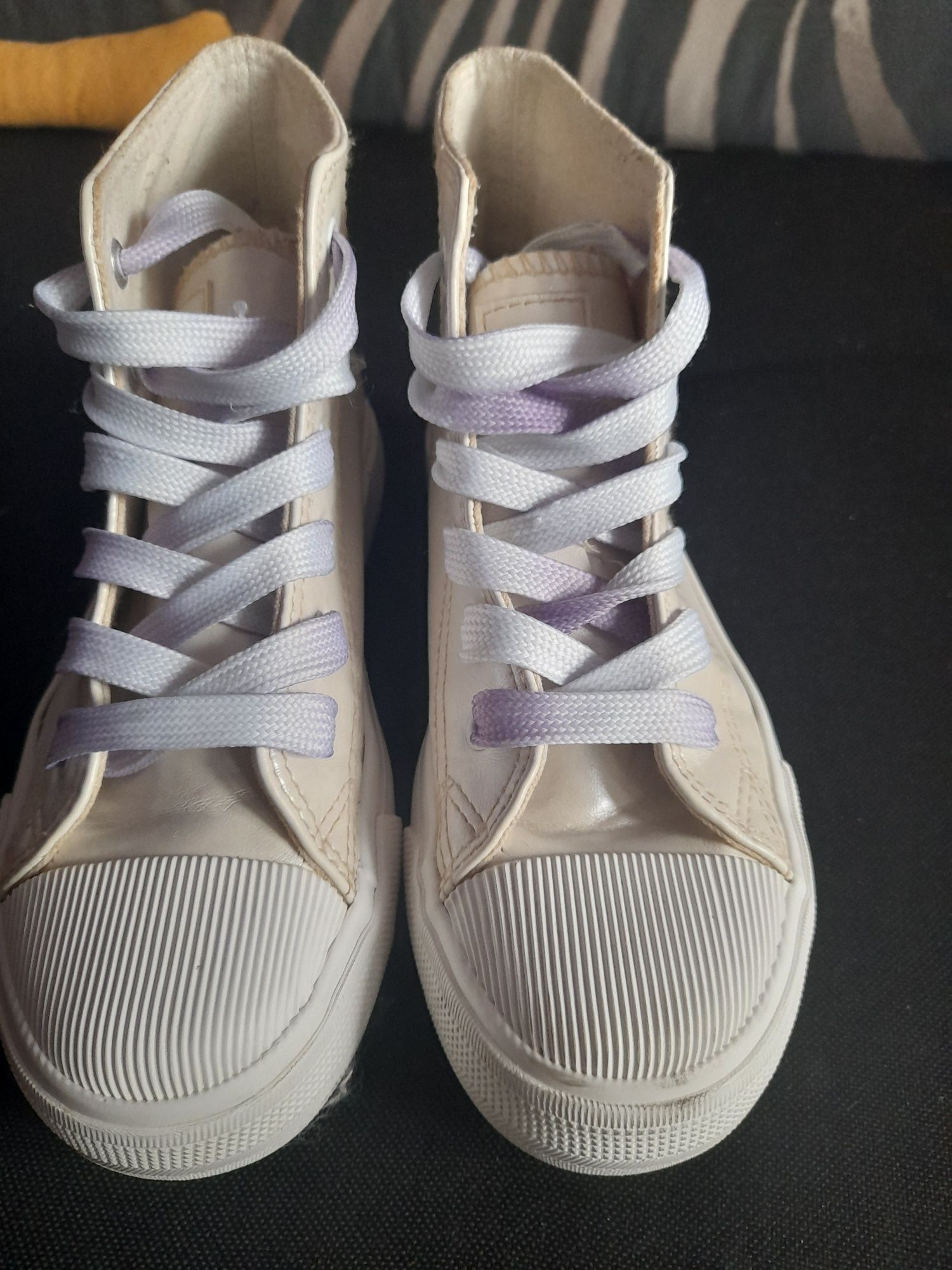 Trampki buty na wysokiej podeszwie 35