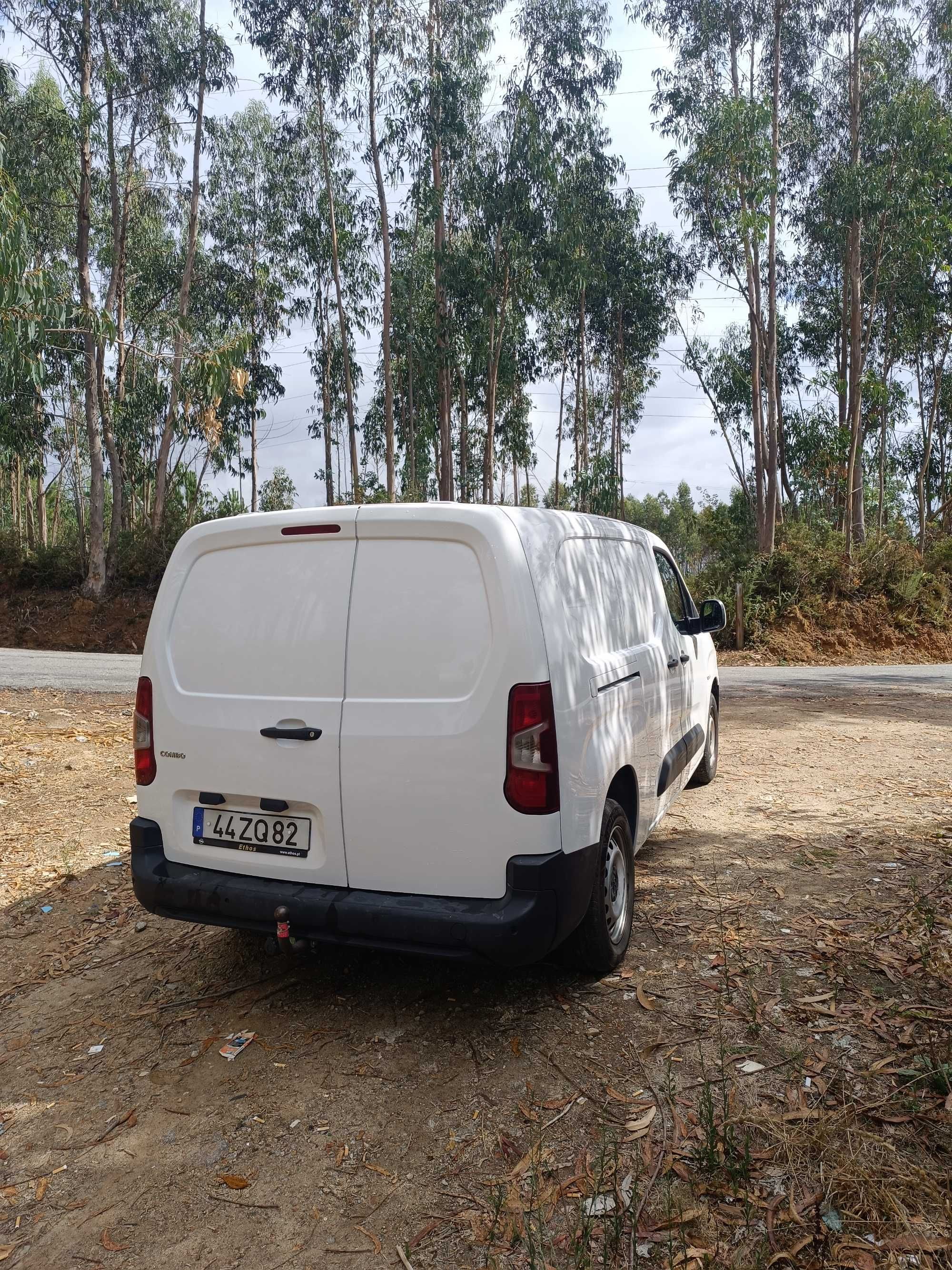 Opel Combo Longa/XL (L2H1) 3 lugares 2020 Nacional