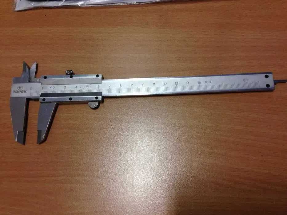 Suwmiarka analogowa
