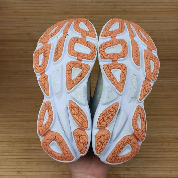 Кросівки Hoka Bondi 8 Розмір 40,5 (25,5 см..)