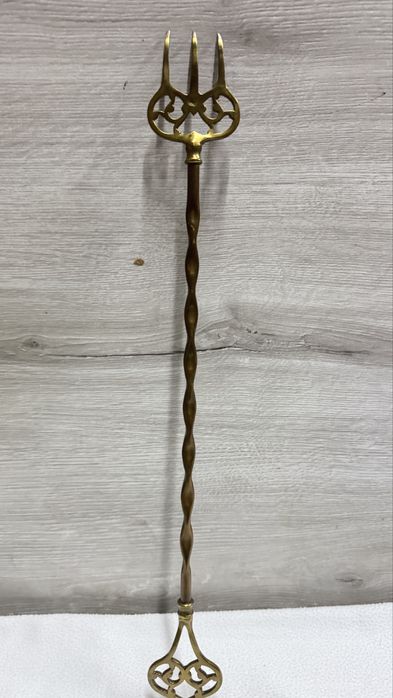 Widelec do opiekania grzanek/pianek