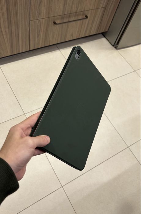 IPad Air M1 в идеале 64гб