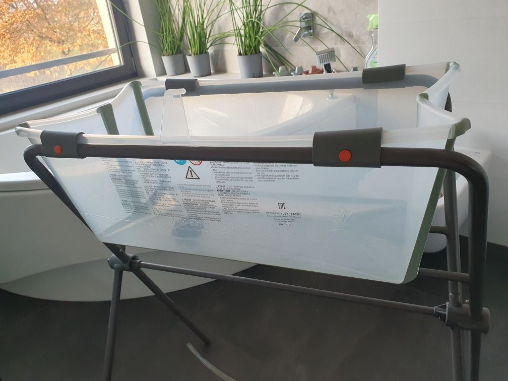 Wanienka Stokke Flexibath ze stojakiem + wkładka niemowlęca