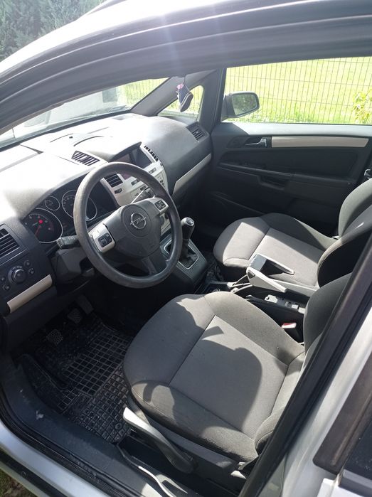 Sprzedam samochód Opel Zafira
