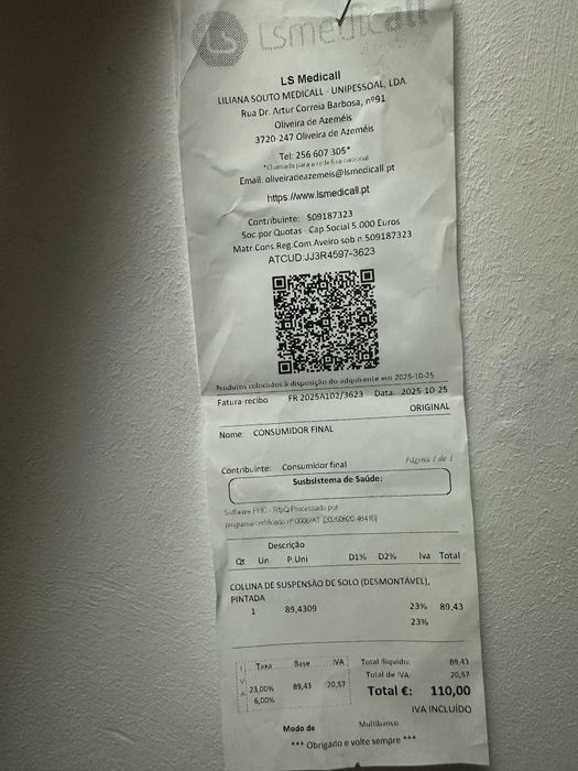 Coluna de suspensão de solo p/ ajuda a pessoa c/ mobilidade reduzida