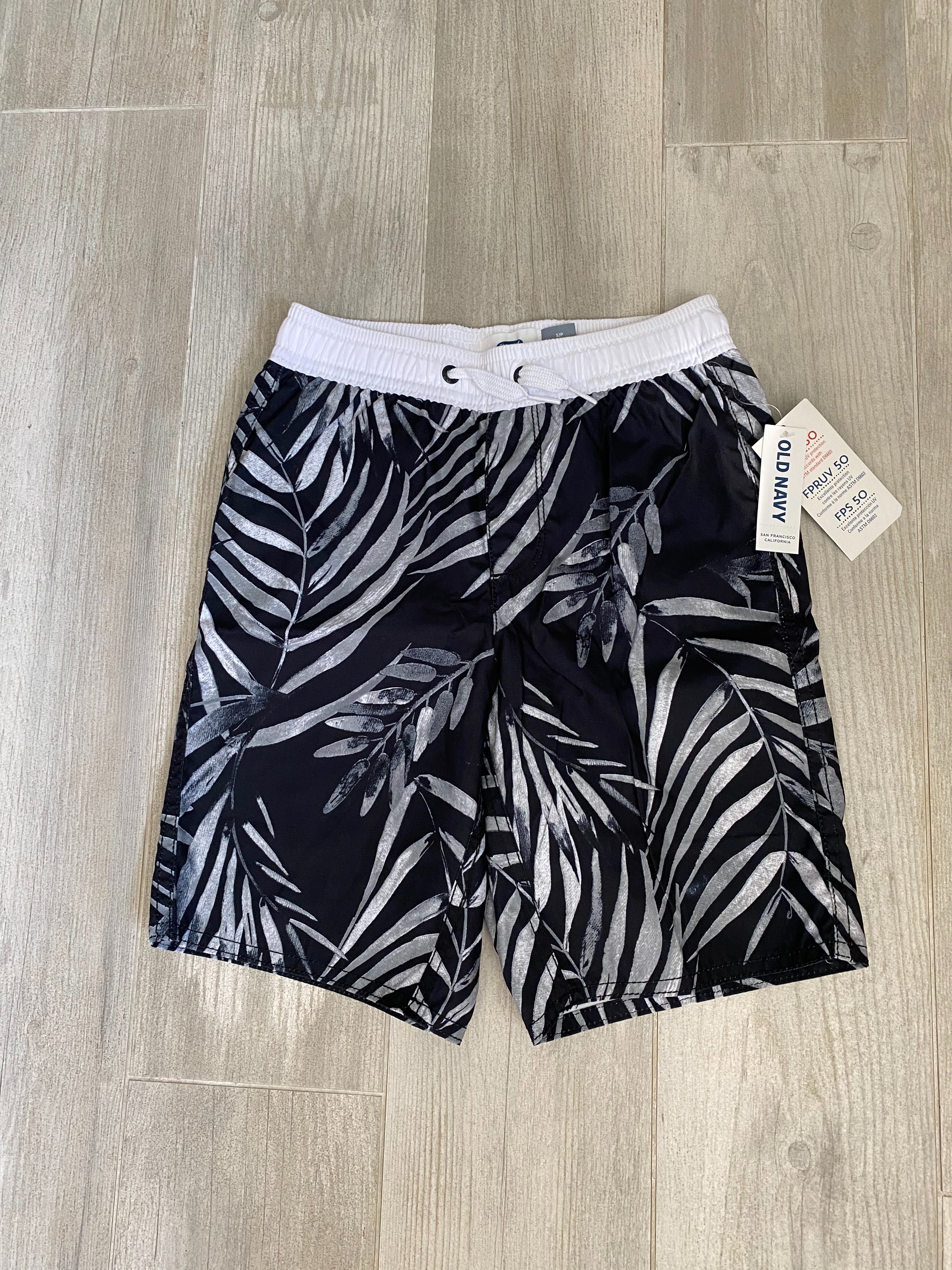 Новые плавательные шорты Old Navy размер 6-7 лет