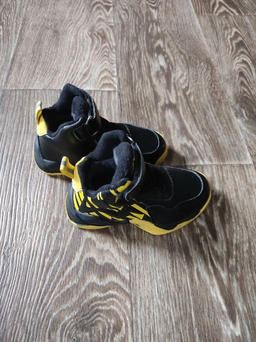 Дитячі ботіночки(ціна за дві пари)